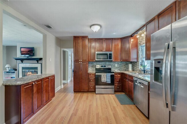 Photo - 508 S Montgomery Ave