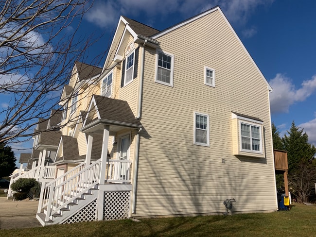 Photo - 351 Paradee Dr