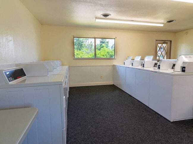 On-Site Laundry Facilities - Eastland Apartments
