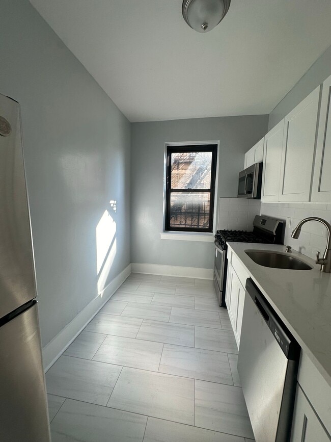 Photo - Palisades Towers