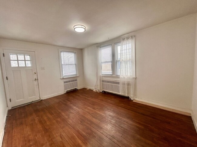 Photo - 126 Roselawn Ave Unidad First Floor