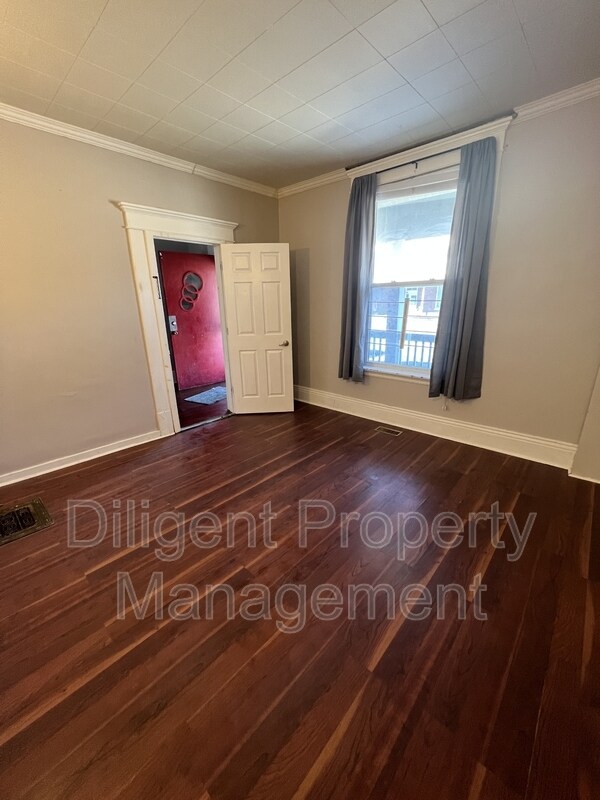 Photo - 265 Sherbrooke St