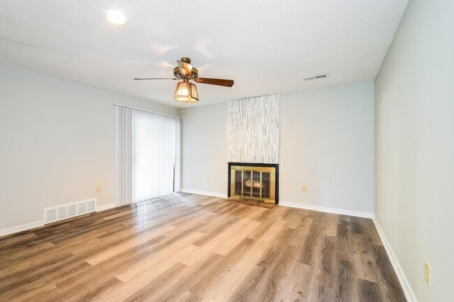 Photo - 5825 Lynnfield Cove