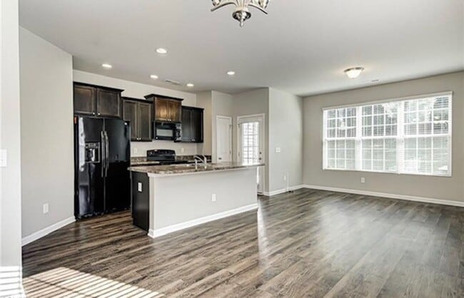 Photo - 2437 Hartfield Cir