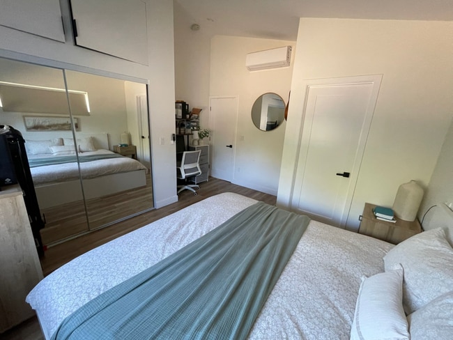 Photo - 2130 Lemon Ave