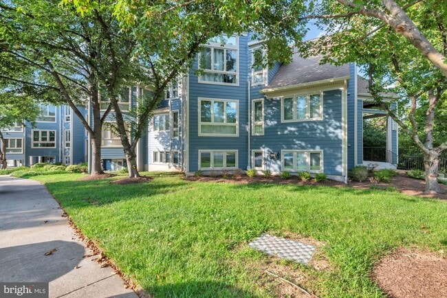 Building Photo - 2 Bedroom Condo Ellicott City