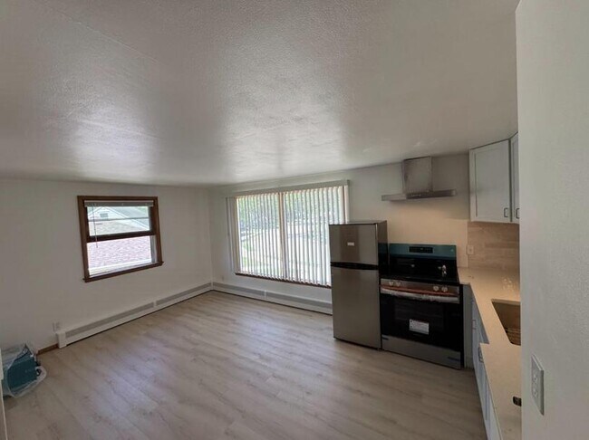 Photo - 969 Gail Ave