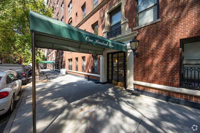 Photo - 105 W 73rd St