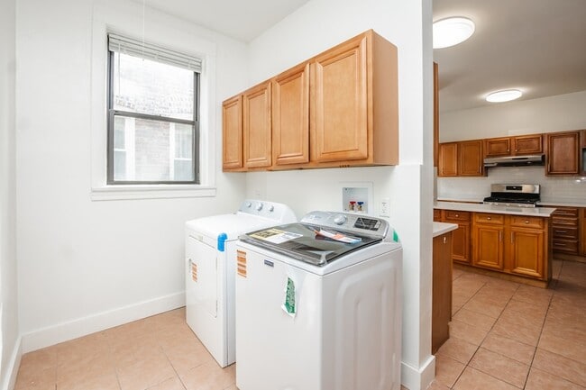 Photo - 1347 E Hyde Park Blvd Unit 3