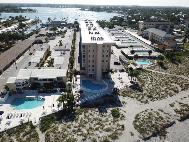 Photo - 1255 Tarpon Center Dr Unidad 612