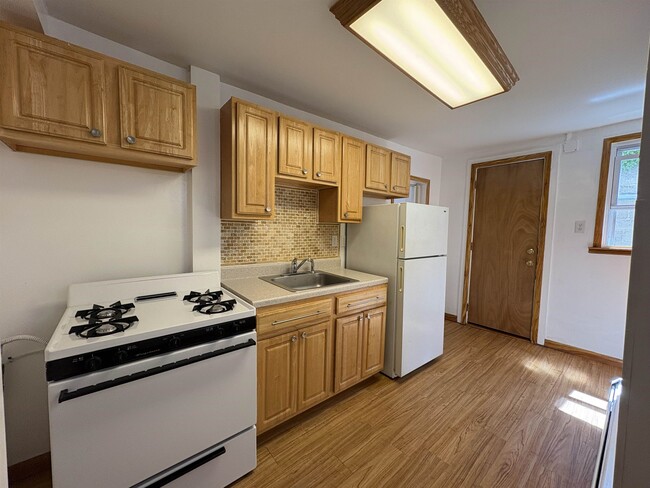 Photo - 175 Manhattan Ave Apartment Unit 1