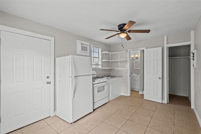 Photo - 311 9th St N