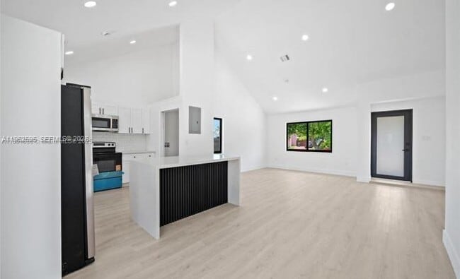 Photo - 20620 SW 120th Pl