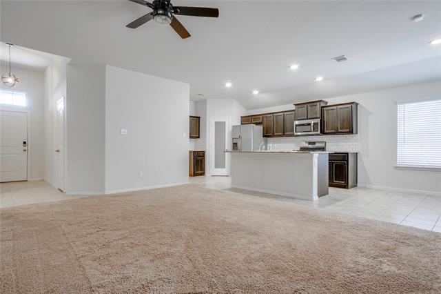Photo - 825 Walls Blvd