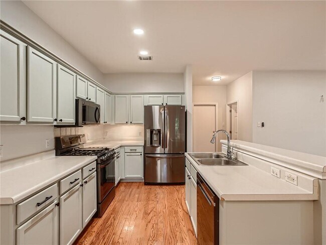Photo - 17513 Port Hood Dr