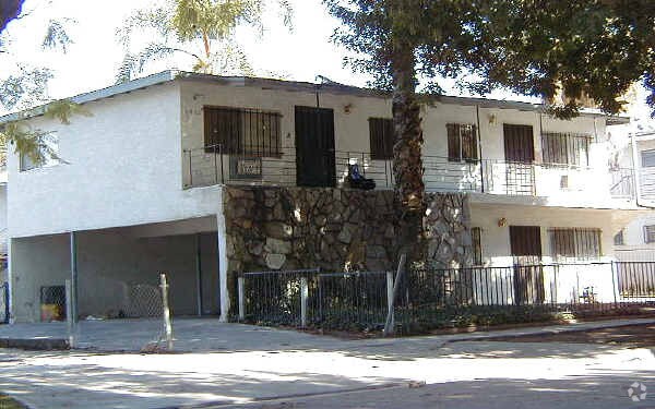 Photo - Loma Vista Apartments