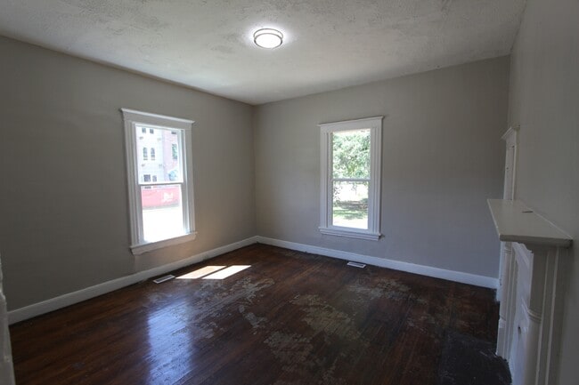 Photo - 215 Stewart Ave