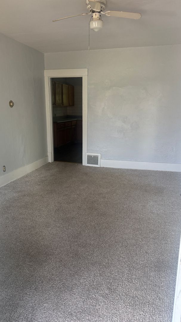 Photo - 343 Russell St Unit 1