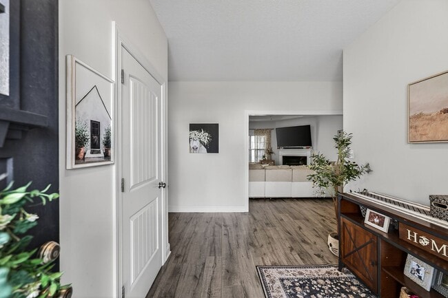 Photo - Spacious Stateside Home with Bonus Room & Screened-In Porch
