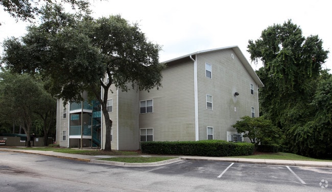 Photo - Oak Hammock Apartments