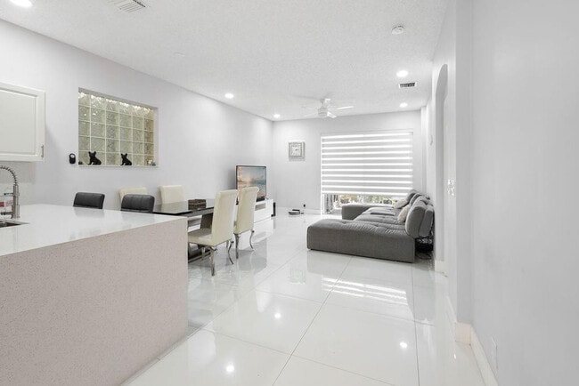 Photo - 4812 NW 19th St