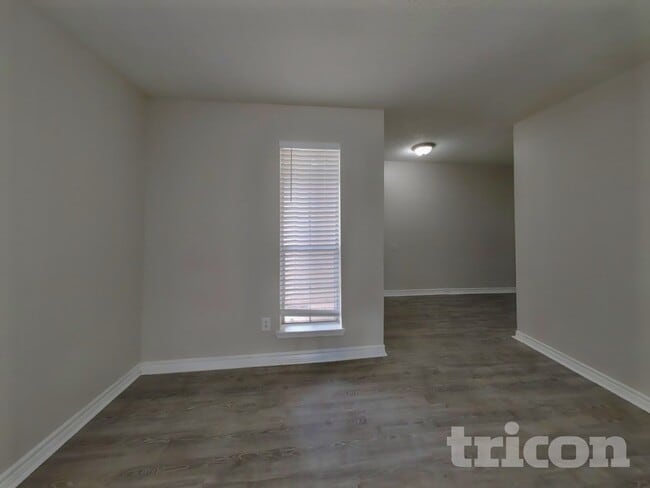 Photo - 5519 Bridgegate Dr