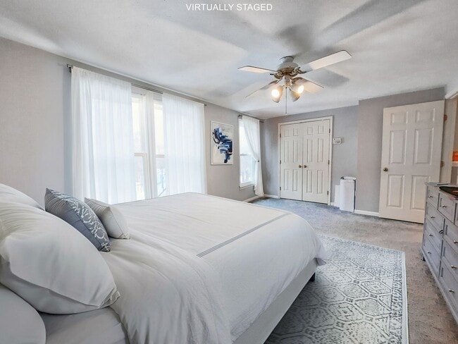 Photo - Spacious 3BR/2.5BA End-Unit TH in Windsor Mill + Move-In Special!