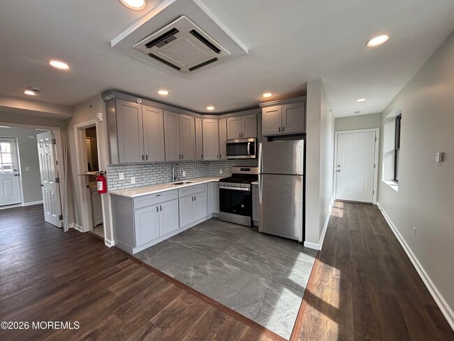 Photo - 21 Mechanic St Unidad 2