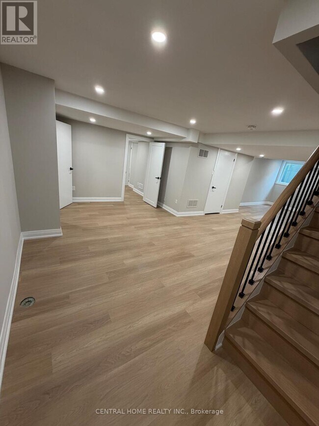 Photo - 229 Spring Gate Blvd