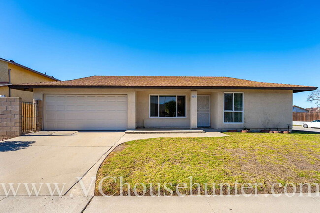 Building Photo - Single Level home in West Oxnard