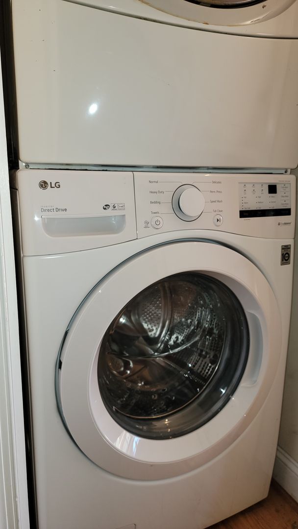 Building Photo - Manor Place Unit 1