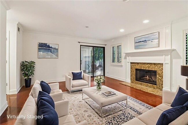 Building Photo - 2930 Torreya Way SE Unit 2930