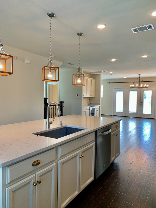 Photo - 8604 Cedardale Park Dr