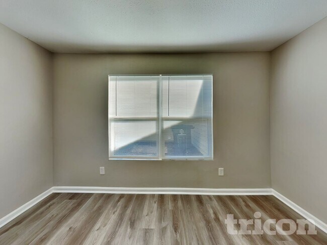 Photo - 17506 Sundrop Ln