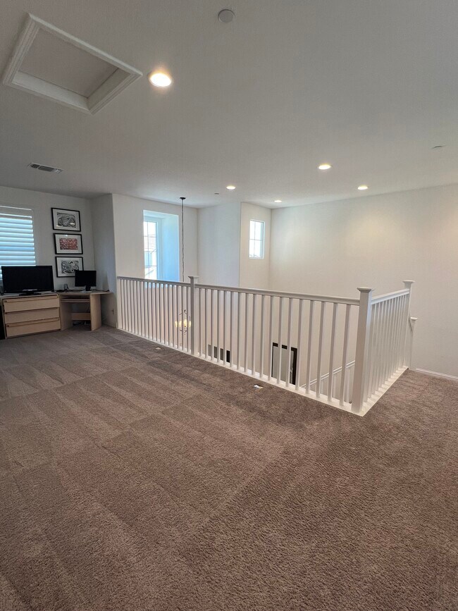 Photo - 136 Clematis St