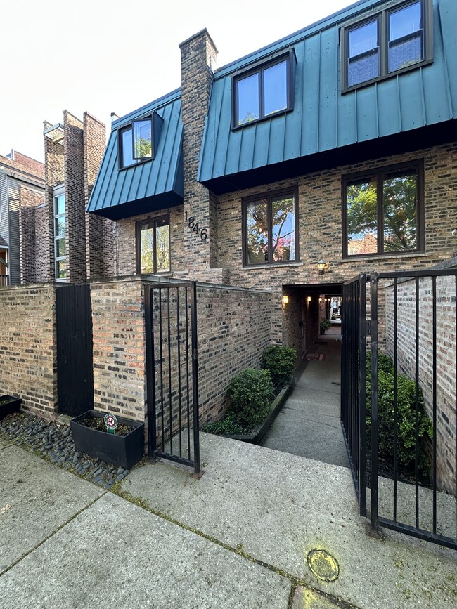 Photo - 1846 N Hudson Ave Condo Unit 1846 Hudson