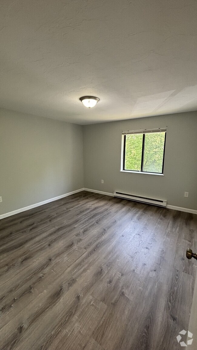 Building Photo - 437 Sunderland Rd Rental