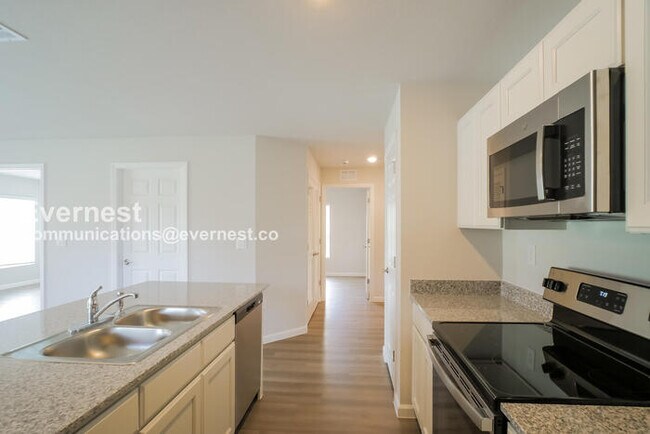 Photo - 12 Post Oak Ln