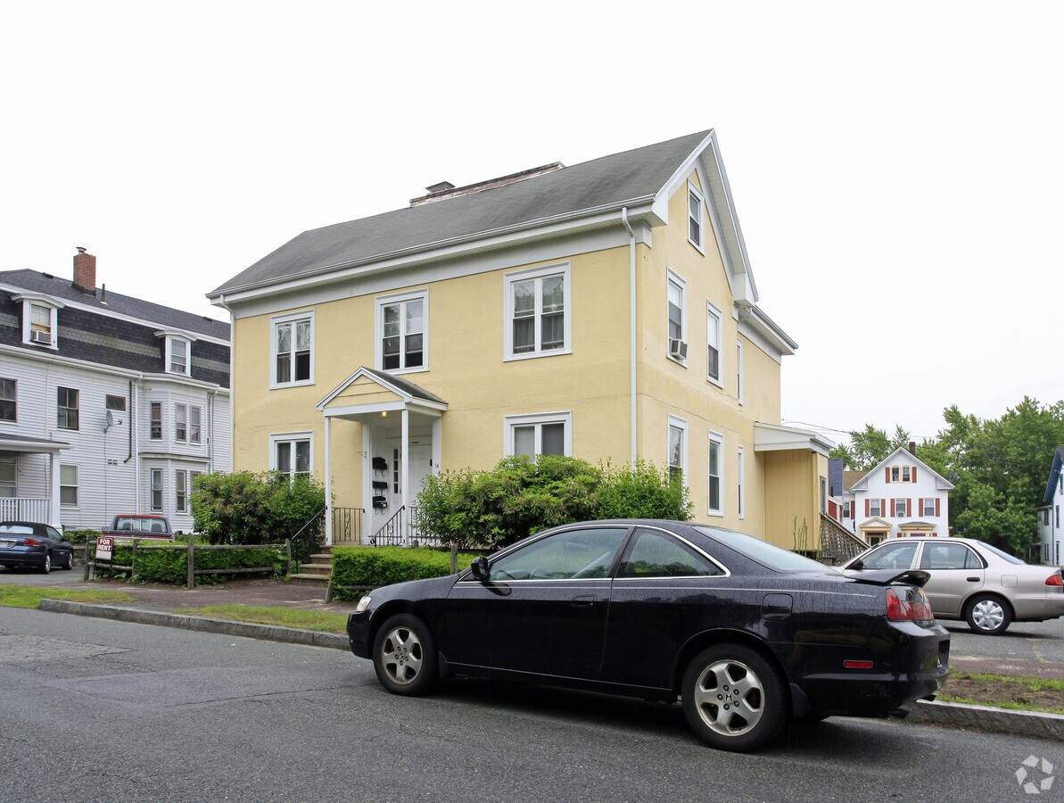 14 Chestnut St Apartments For Rent in Wakefield, MA