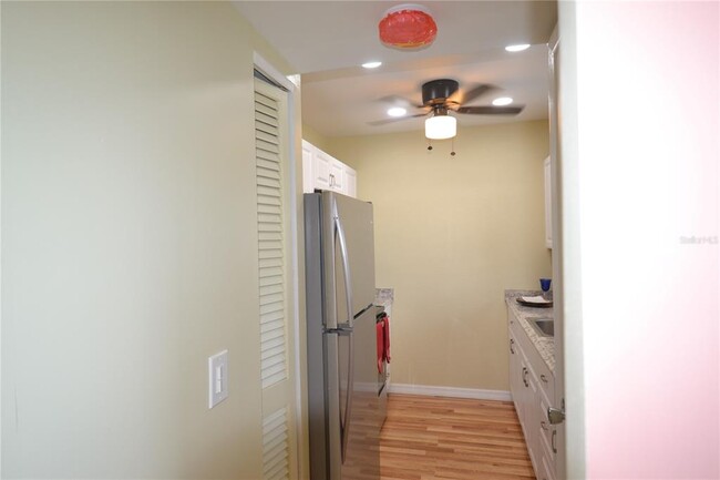Photo - 2003 Greenbriar Blvd Condo Unit 3