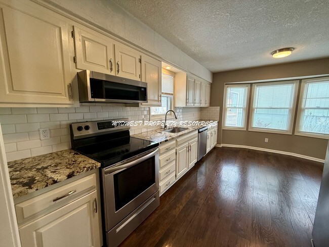 Photo - 3 Bed | 2 Bath Home for Rent – Lee’s Summit