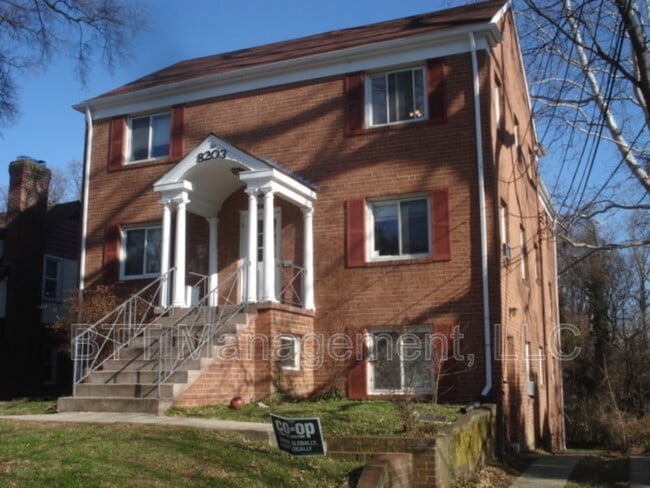 Photo - 8203 Garland Ave Unidad #6