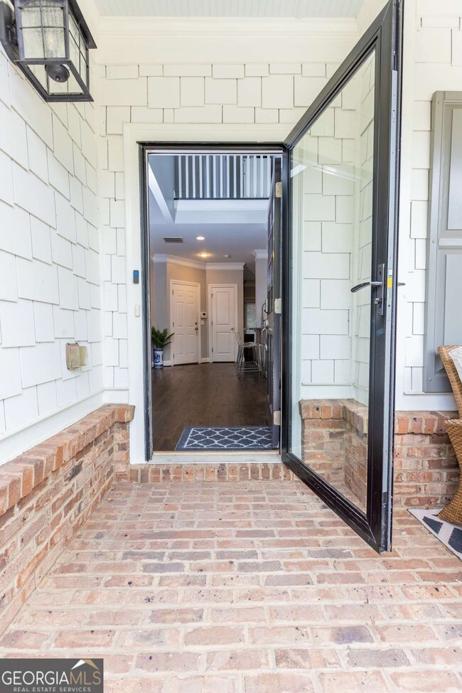 Photo - 1705 Barfield Run NW