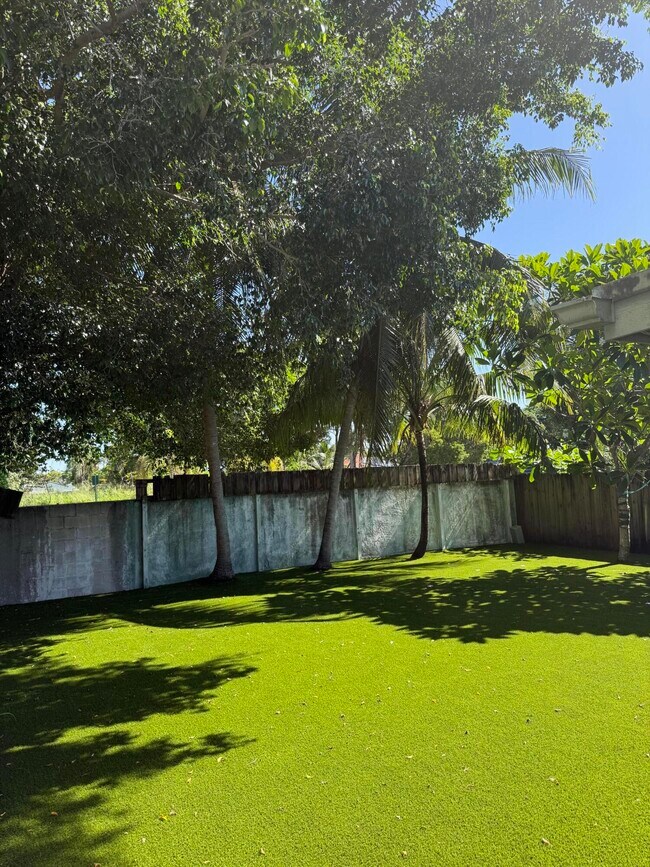Photo - 4565 NW 3rd Dr