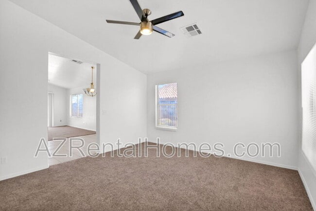 Photo - 987 E Santa Cruz Ln