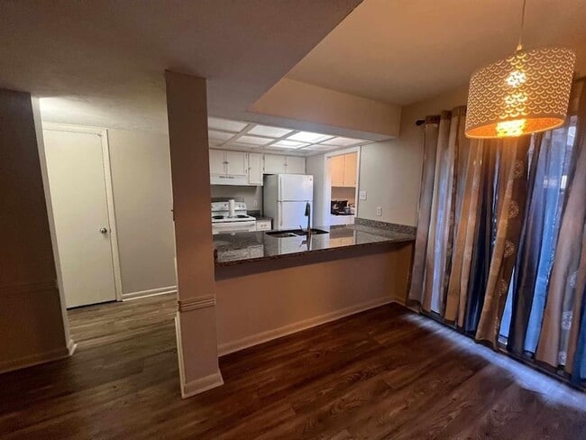 Photo - 214 Westwood Dr