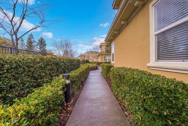 Photo - 4800 Westlake Pkwy