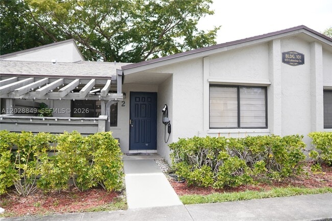 Photo - 453 Lakeview Dr