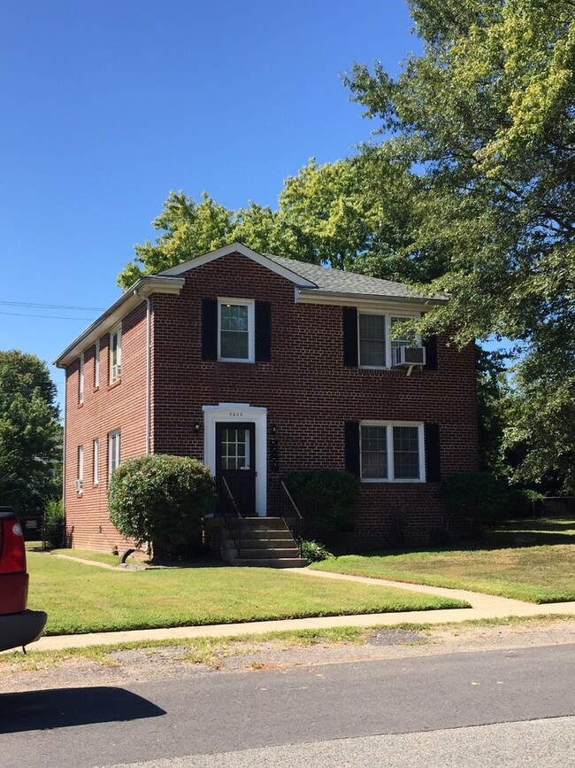 Photo - 5303 W Franklin St Unidad Apt. 02