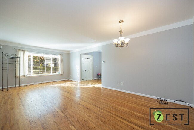 Photo - Beautiful 2 Bed 1.5 Bath Townhome available August 15th!